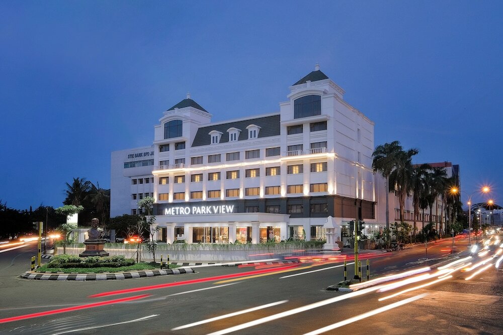 Фото Metro Park View Hotel Kota Lama Semarang
