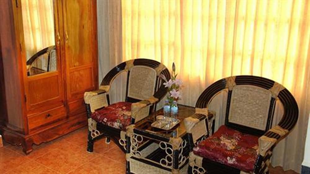 Фото Lux Guesthouse