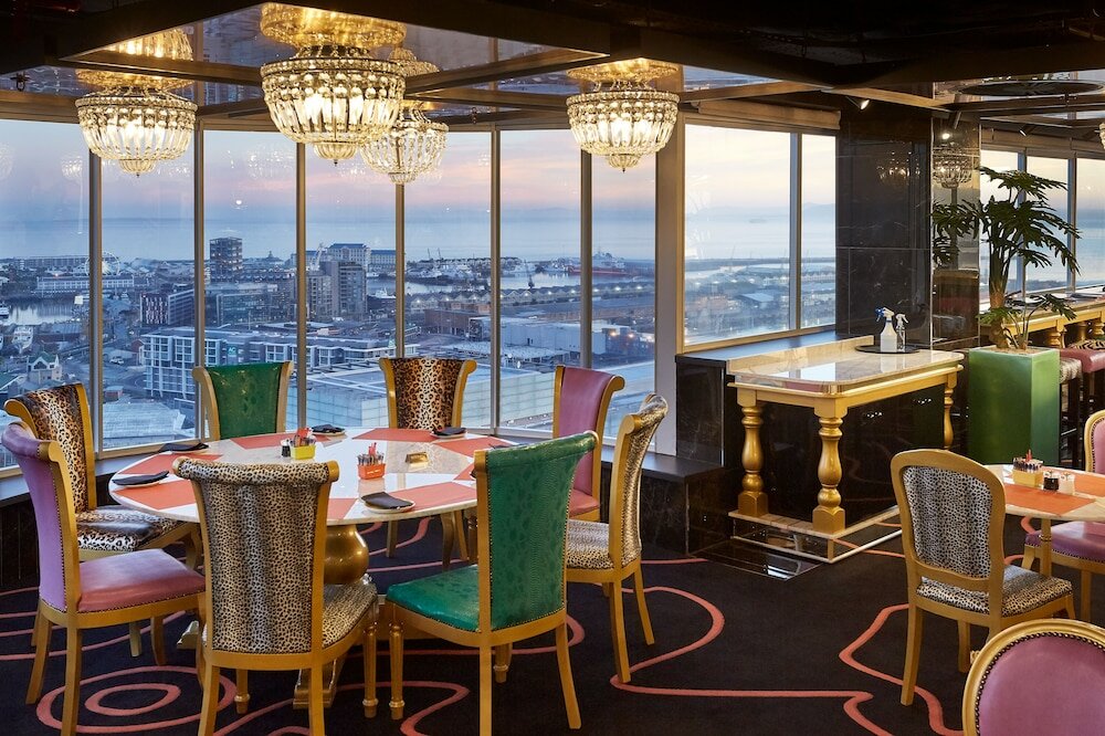 Фото Hotel Sky Cape Town