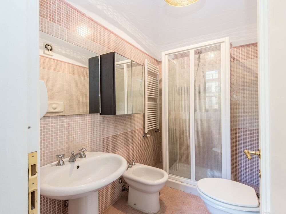 Фото Rsh Luxury Vatican Four Bedroom Apartment