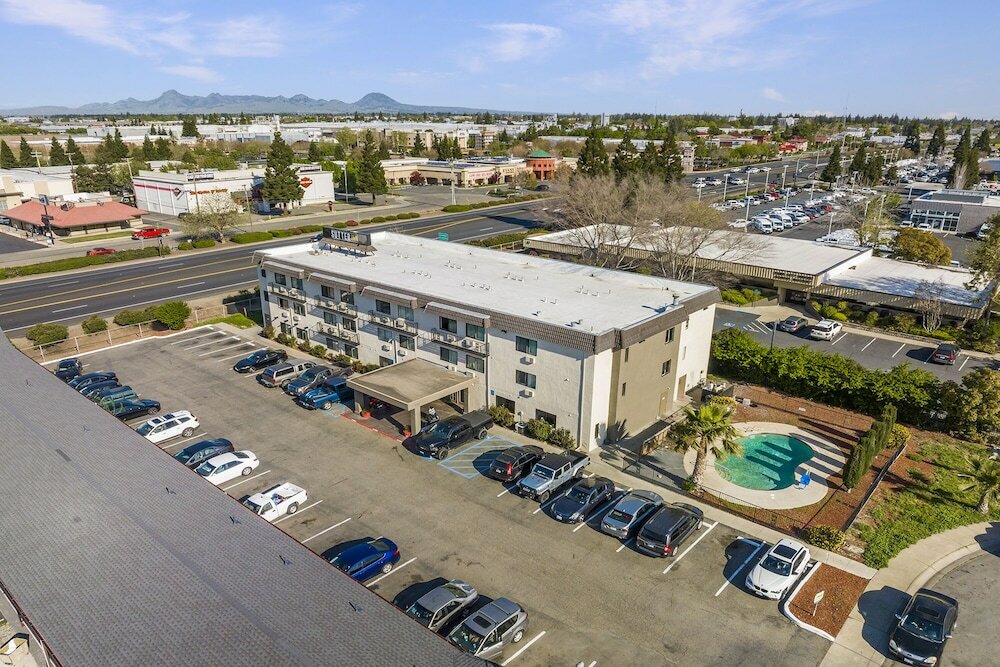 Фото Econo Lodge Inn & Suites Yuba City - Marysville