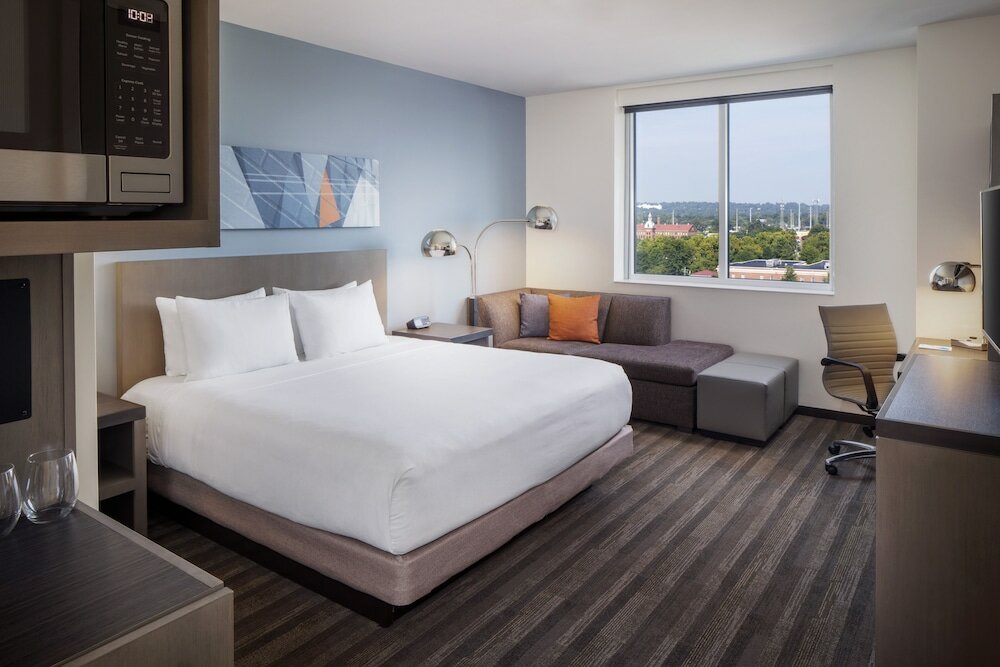 Фото Hyatt House Augusta Downtown