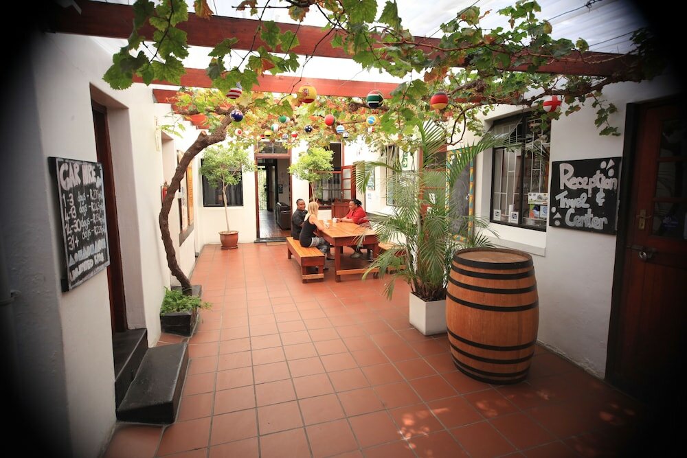 Фото Zebra Crossing Backpackers