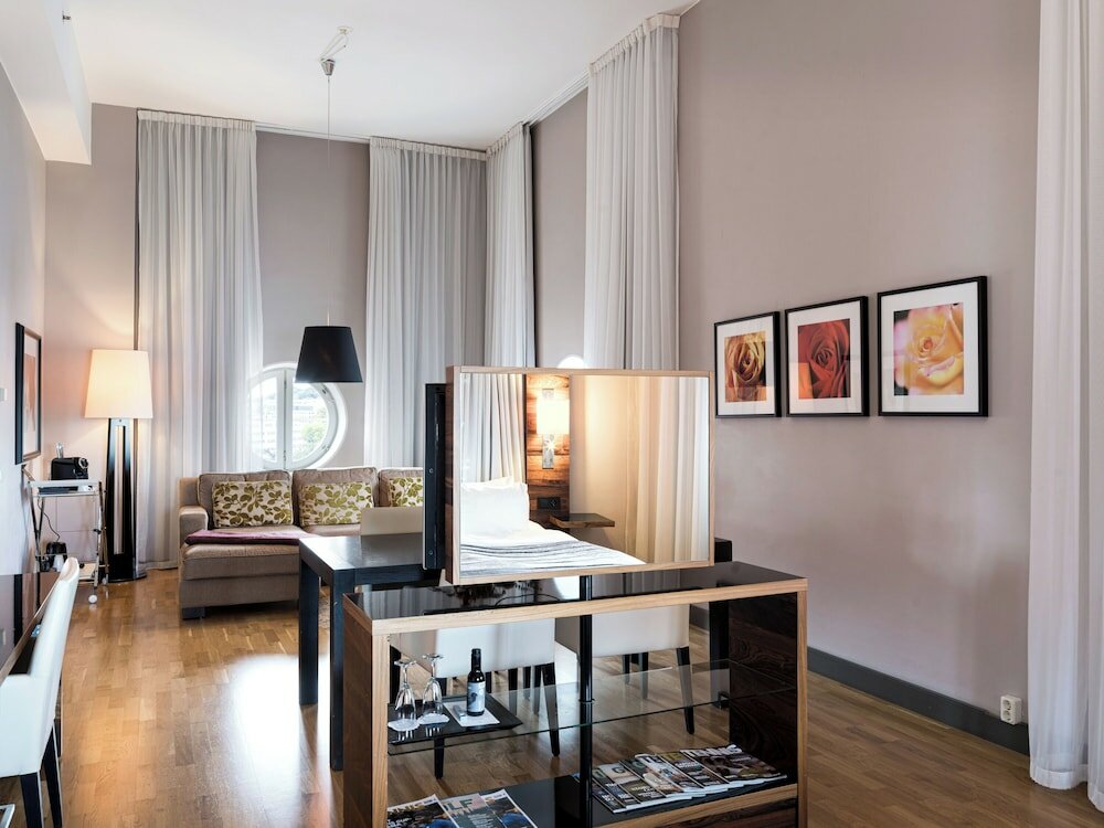 Фото Elite Hotel Marina Tower