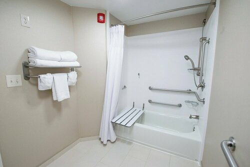 Гостиница Springhill Suites by Marriott Winston-Salem Hanes Mall в Уинстон-Сейлеме