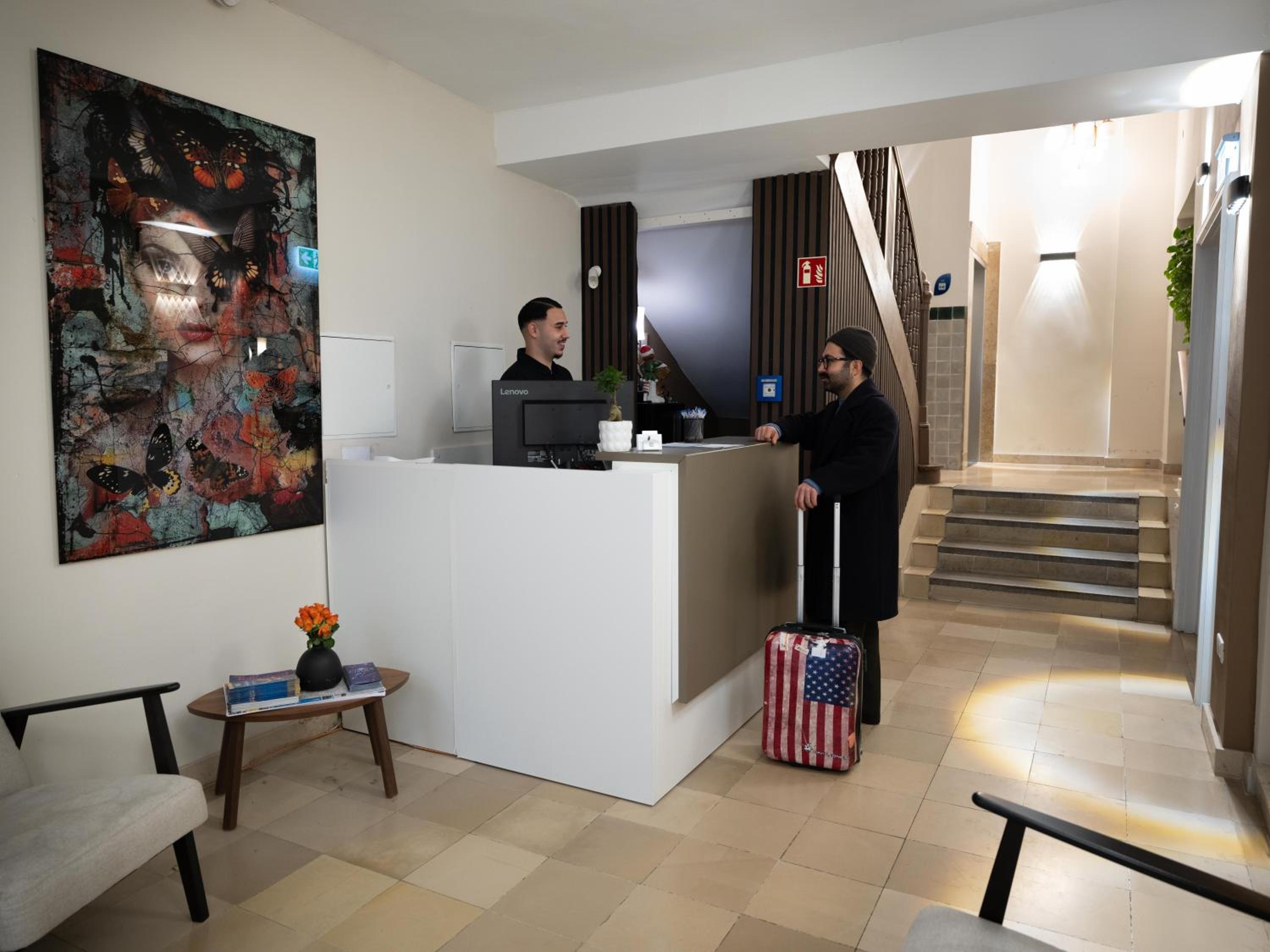 Фото Smart Stay Hotel Station