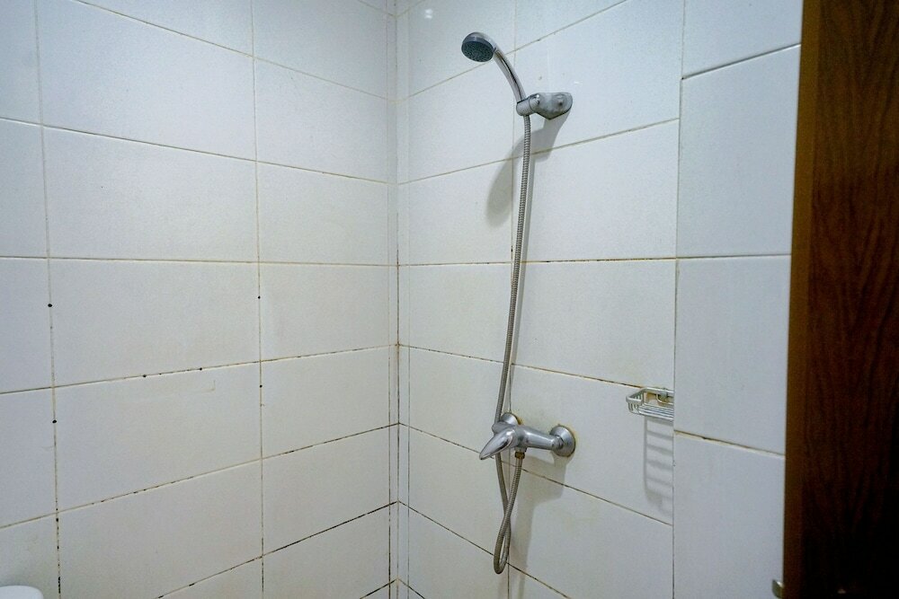 Фото RedDoorz Near Braga Street