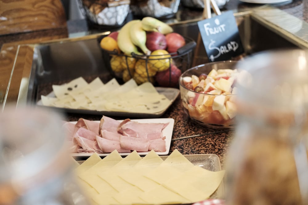 Фото The Wellington Hotel