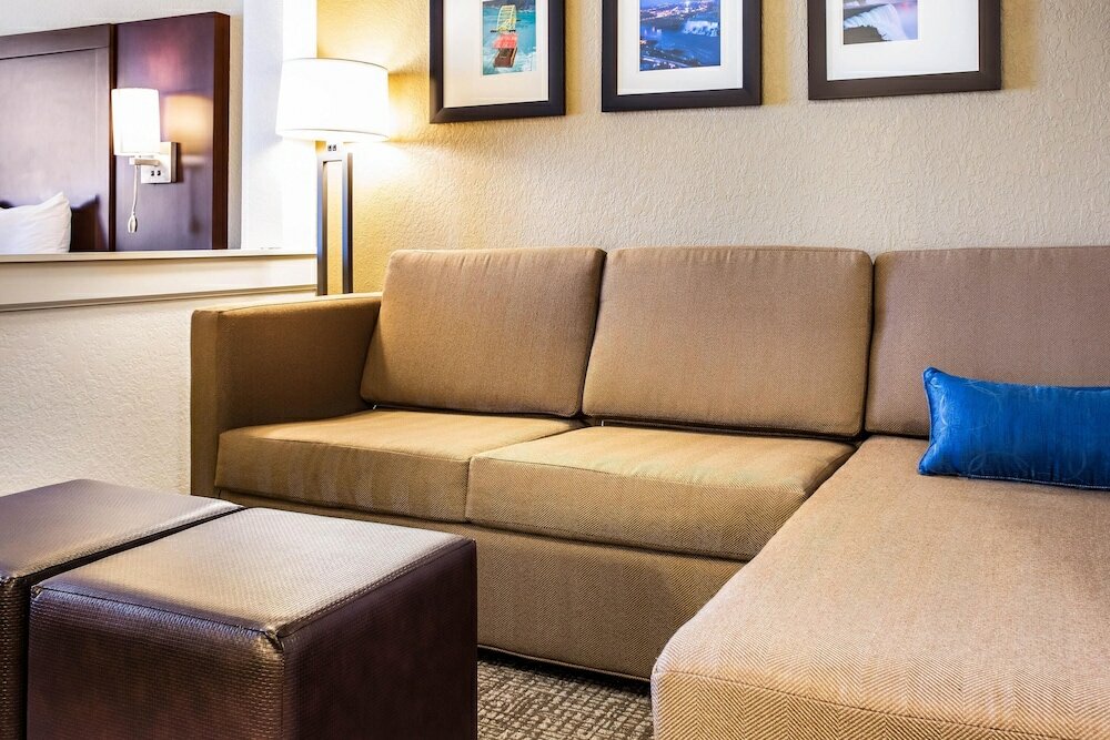 Фото Comfort Inn & Suites Niagara Falls Blvd USA