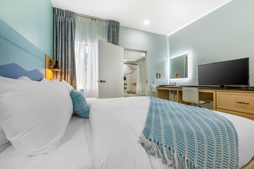 Гостиница Quality Suites Downtown San Luis Obispo в Сан Луис Обиспо