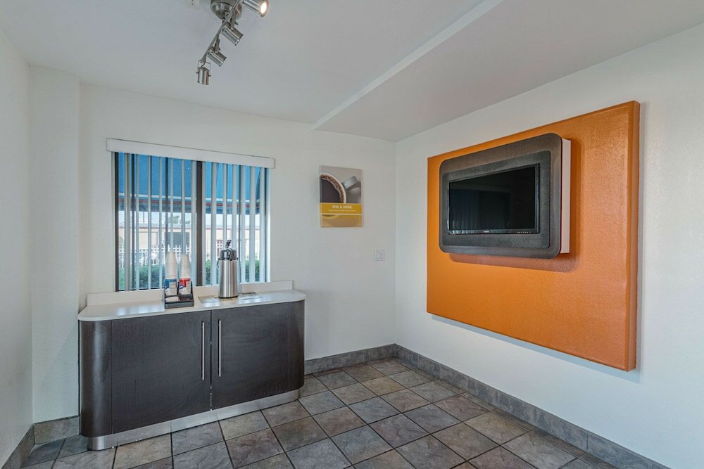 Фото Motel 6 Lancaster, Tx - DeSoto - Lancaster