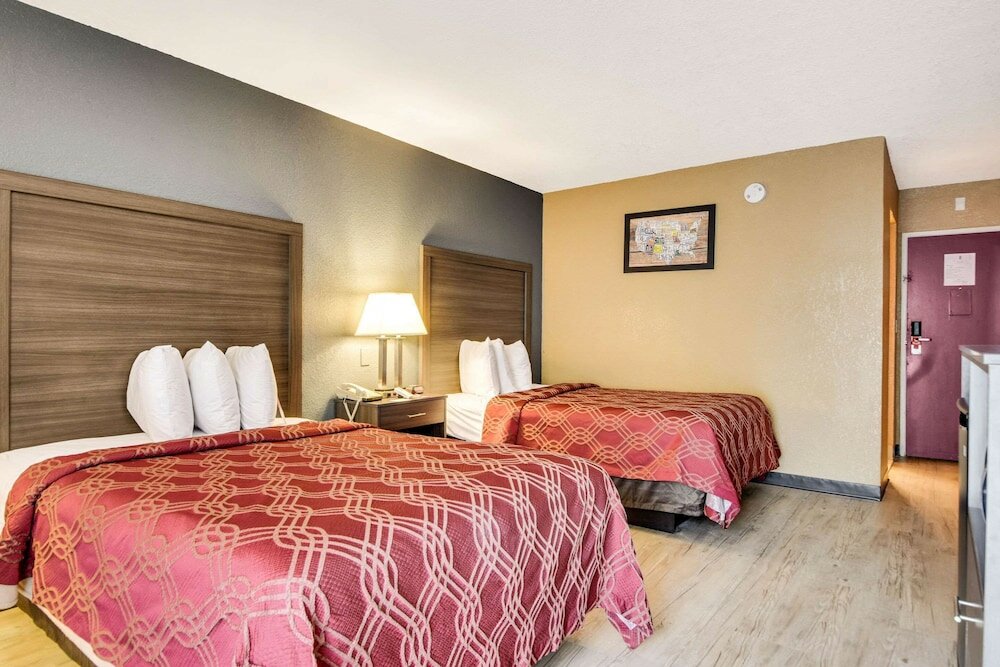 Фото Econo Lodge Busch Gardens