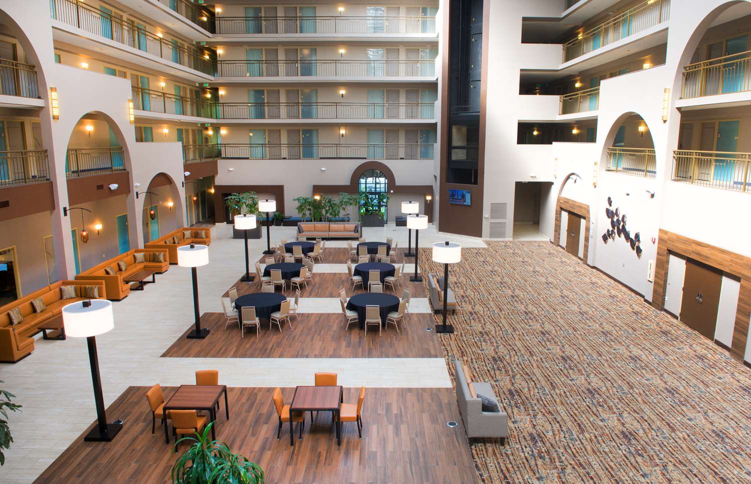 Фото Embassy Suites by Hilton Seattle North Lynnwood