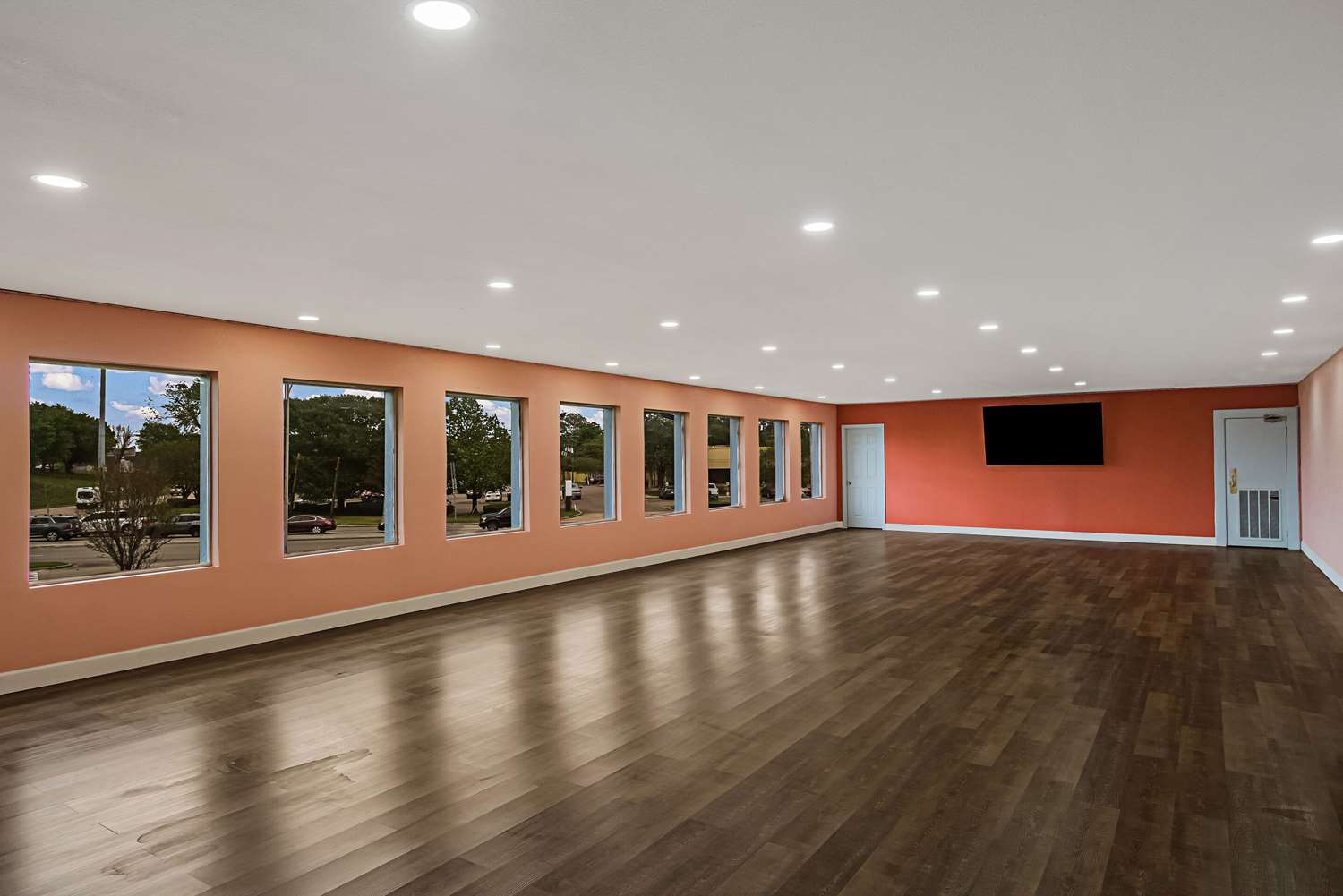 Фото Midtown Inn