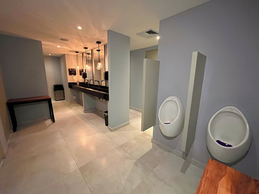 Фото The Yellow Capsule