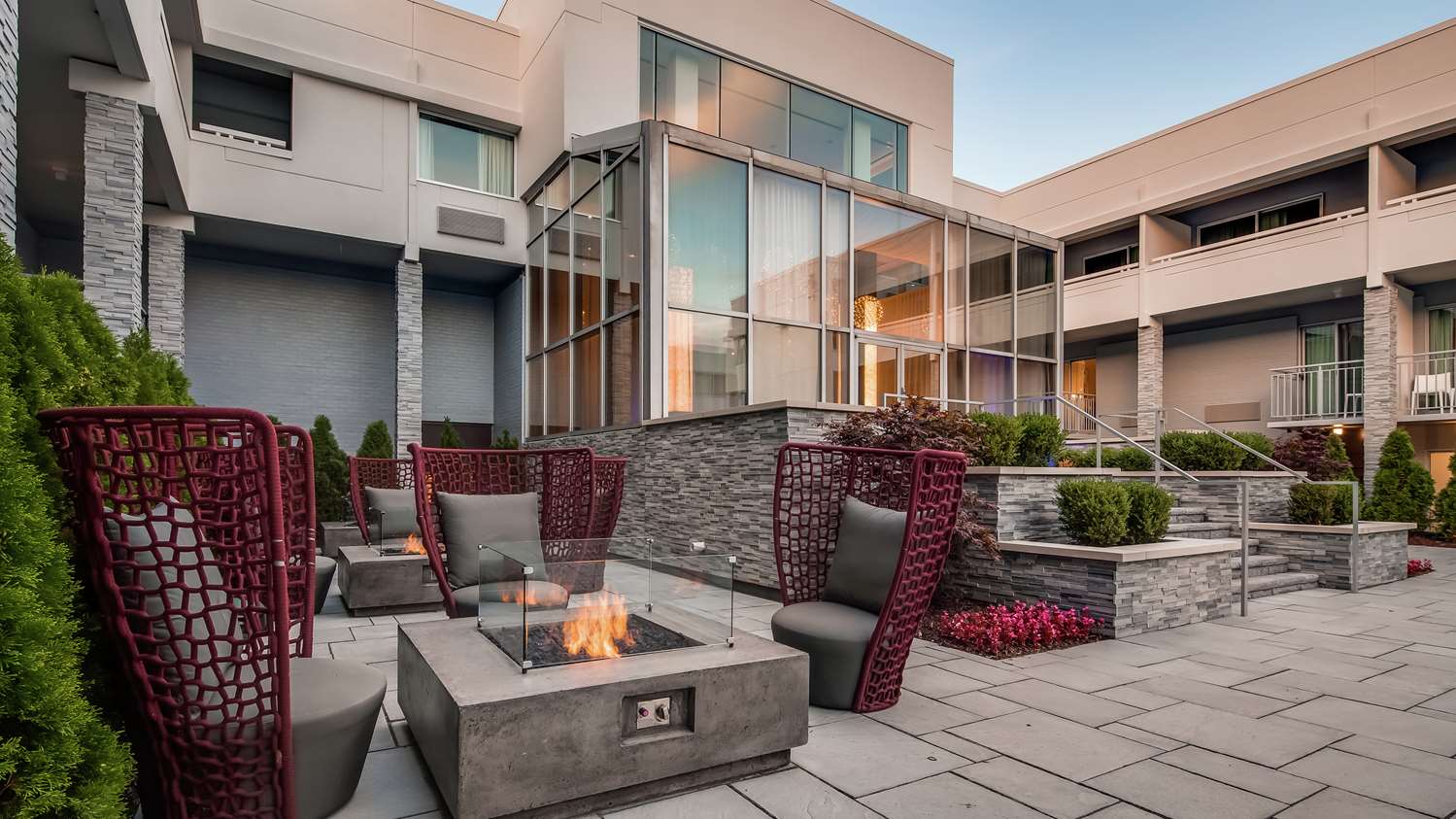 Фото The Kingsley Bloomfield Hills - a DoubleTree by Hilton