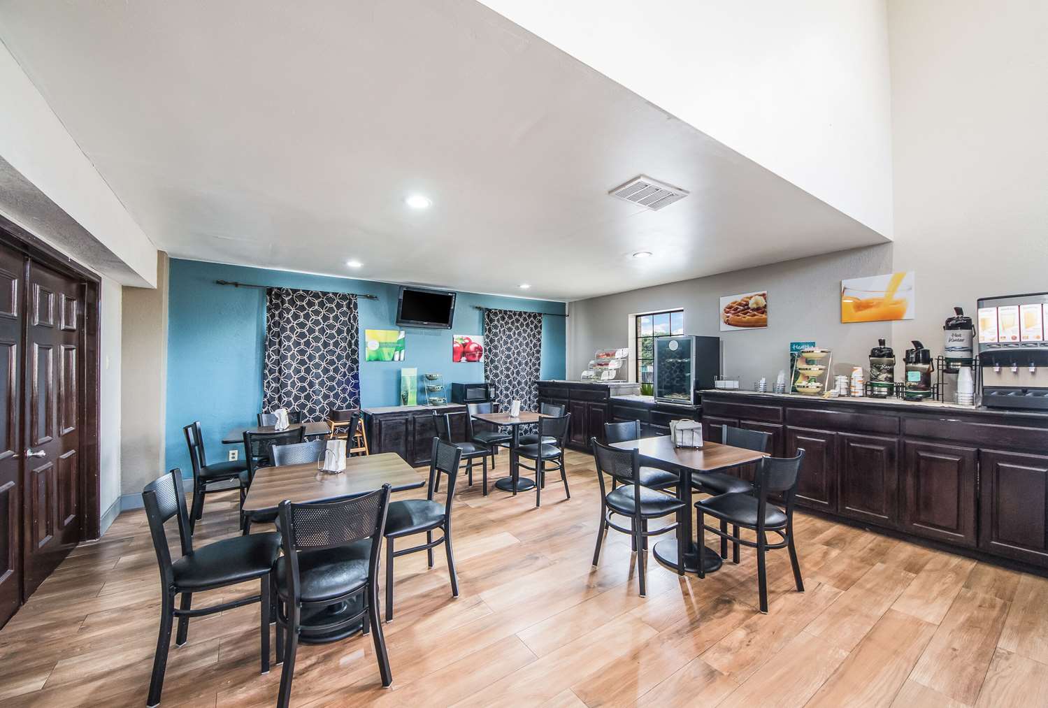 Фото Quality Inn Near Medical Center