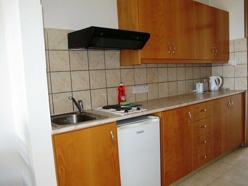 Гостиница Sun Hall Beach Hotel Apts в Ларнаке