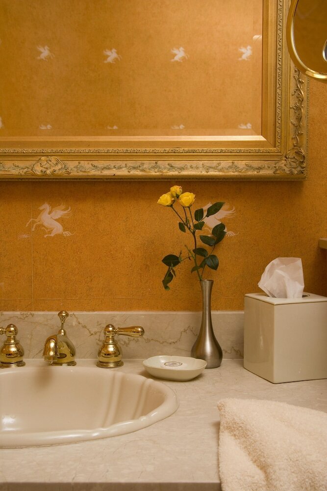 Фото Penn's View Hotel