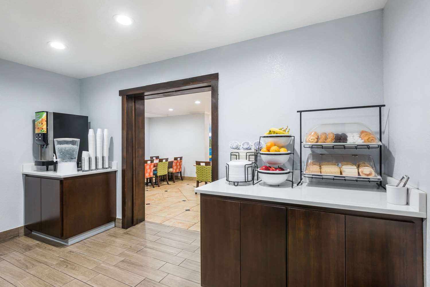 Фото Ramada by Wyndham Coeur d'Alene