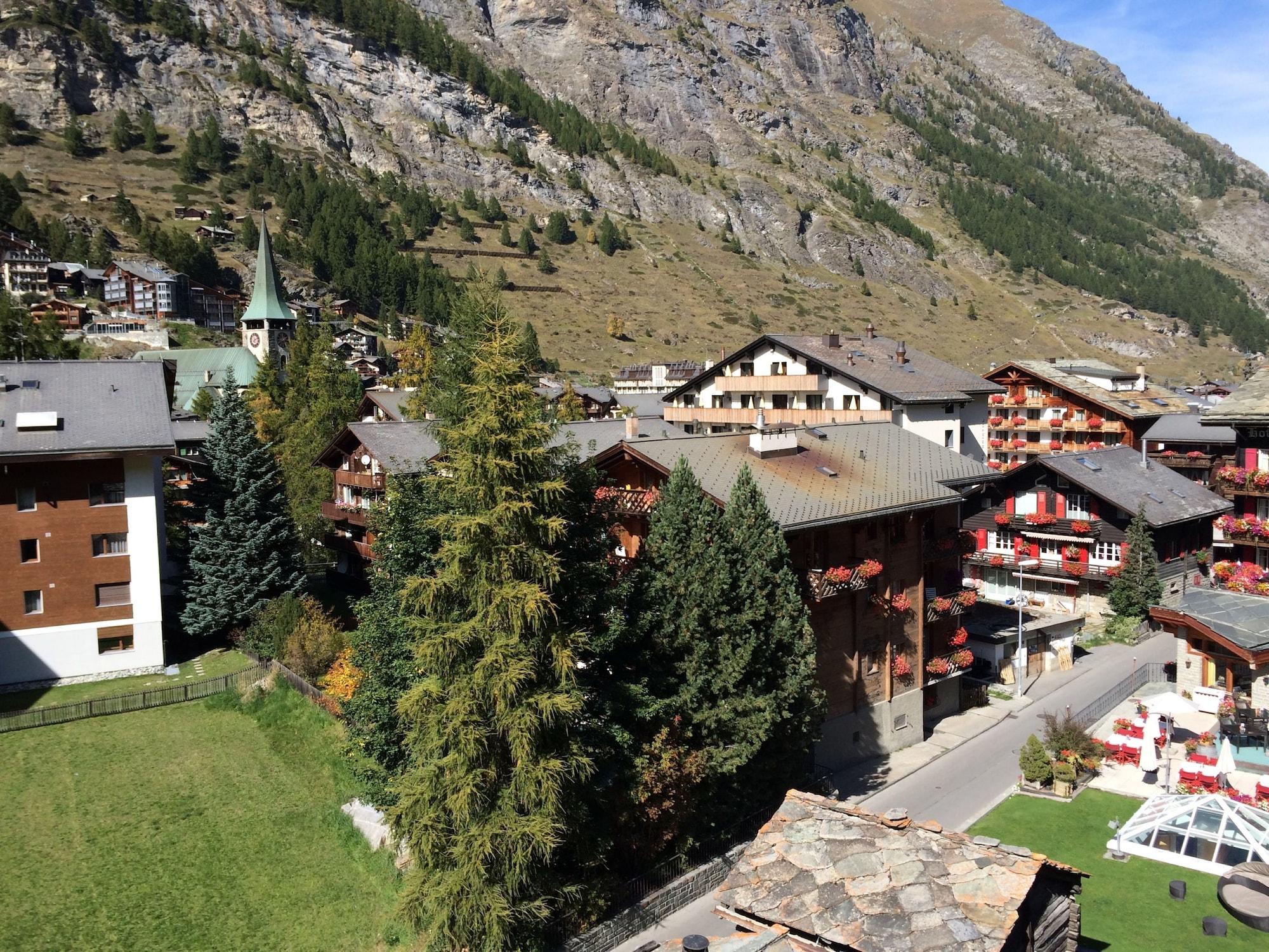 Фото Hotel Rhodania