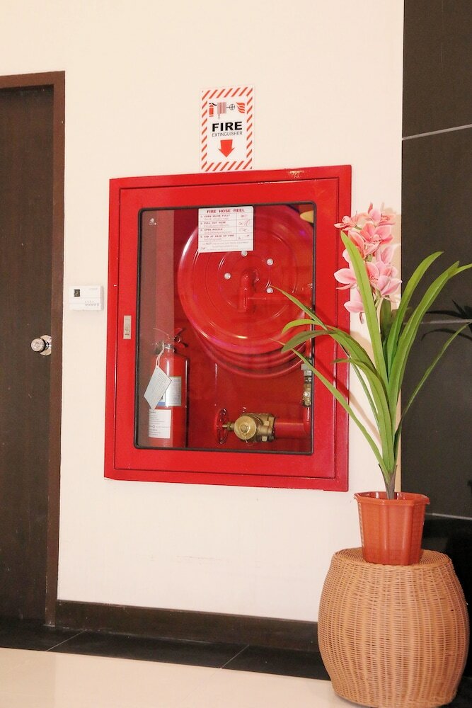 Фото Lakkhana Poolside Resort