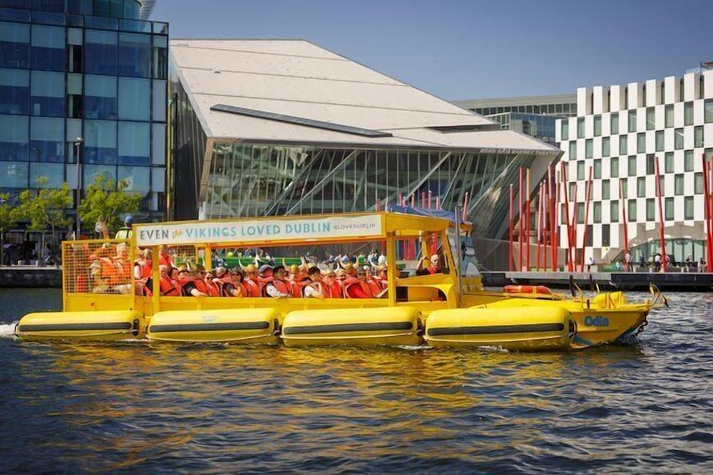 Фото Travelodge Plus Dublin City Centre