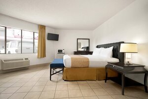 Гостиница Travelodge by Wyndham Las Vegas
