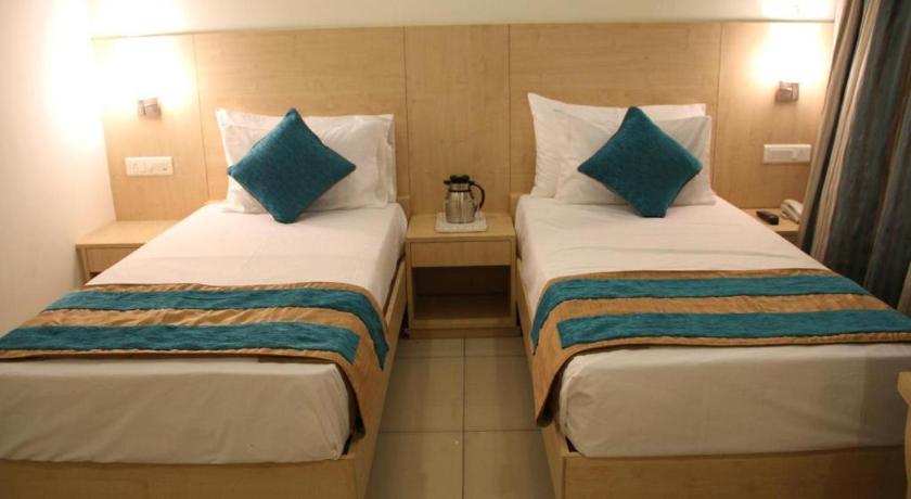 Фото Hotel Southern Grand