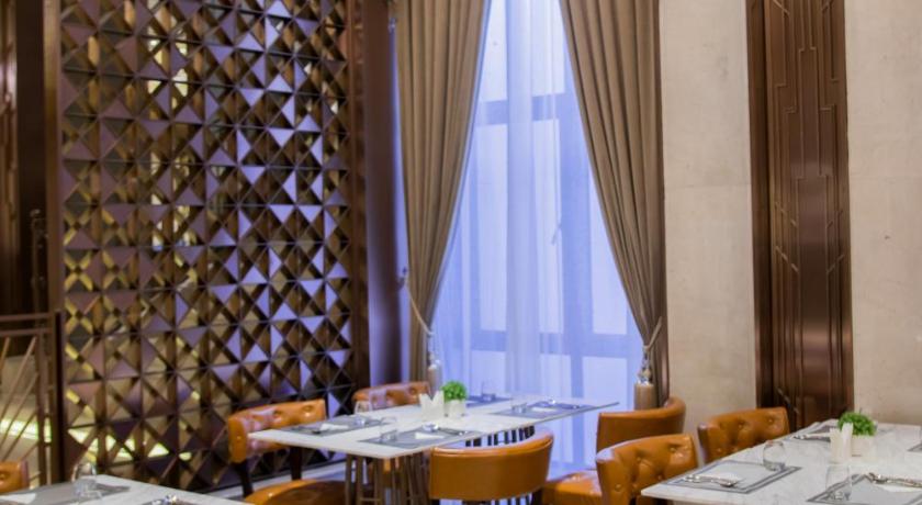 Фото Yitel Premium Shanghai people's Square Nanjing Road Pedestrian Street