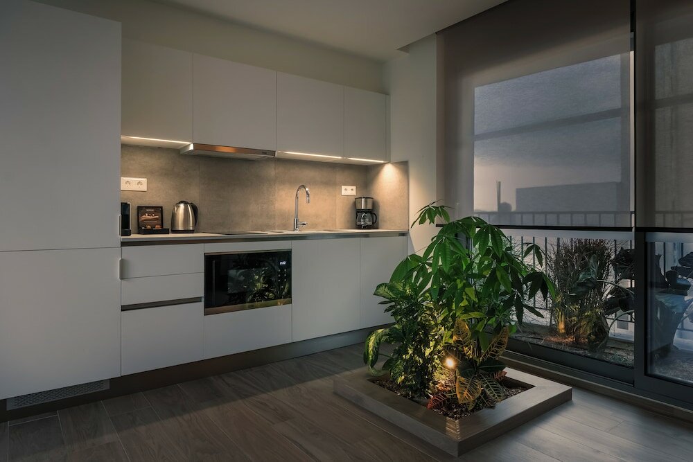 Фото Athens Hill Luxury Apartments