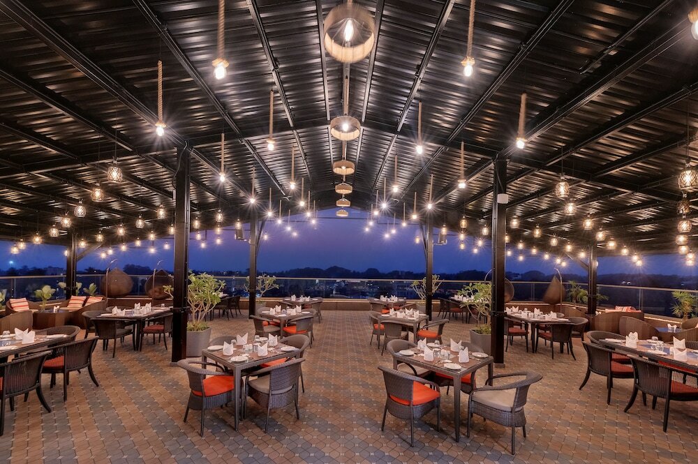 Фото The Fern Habitat Candolim Goa