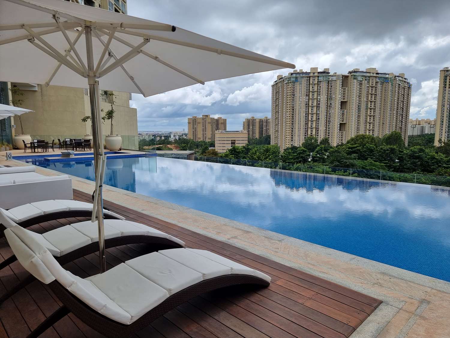 Фото The Leela Bhartiya City Bengaluru