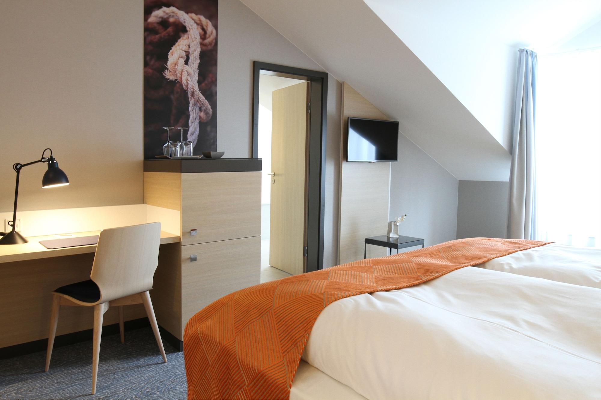 Фото Hafenhotel Meereszeiten