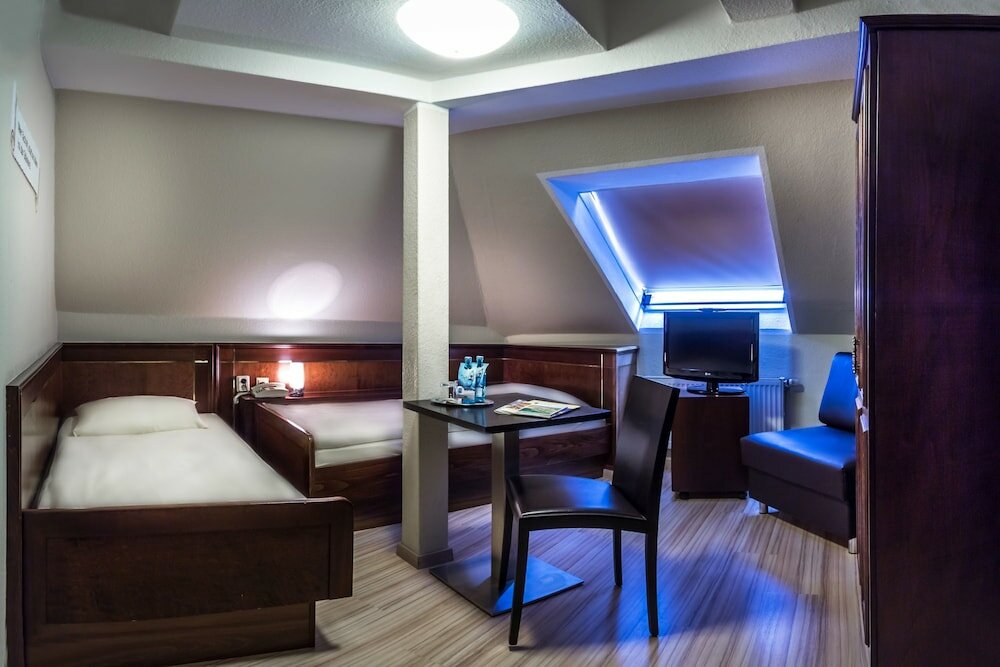 Фото Hotel am Wilhelmsplatz