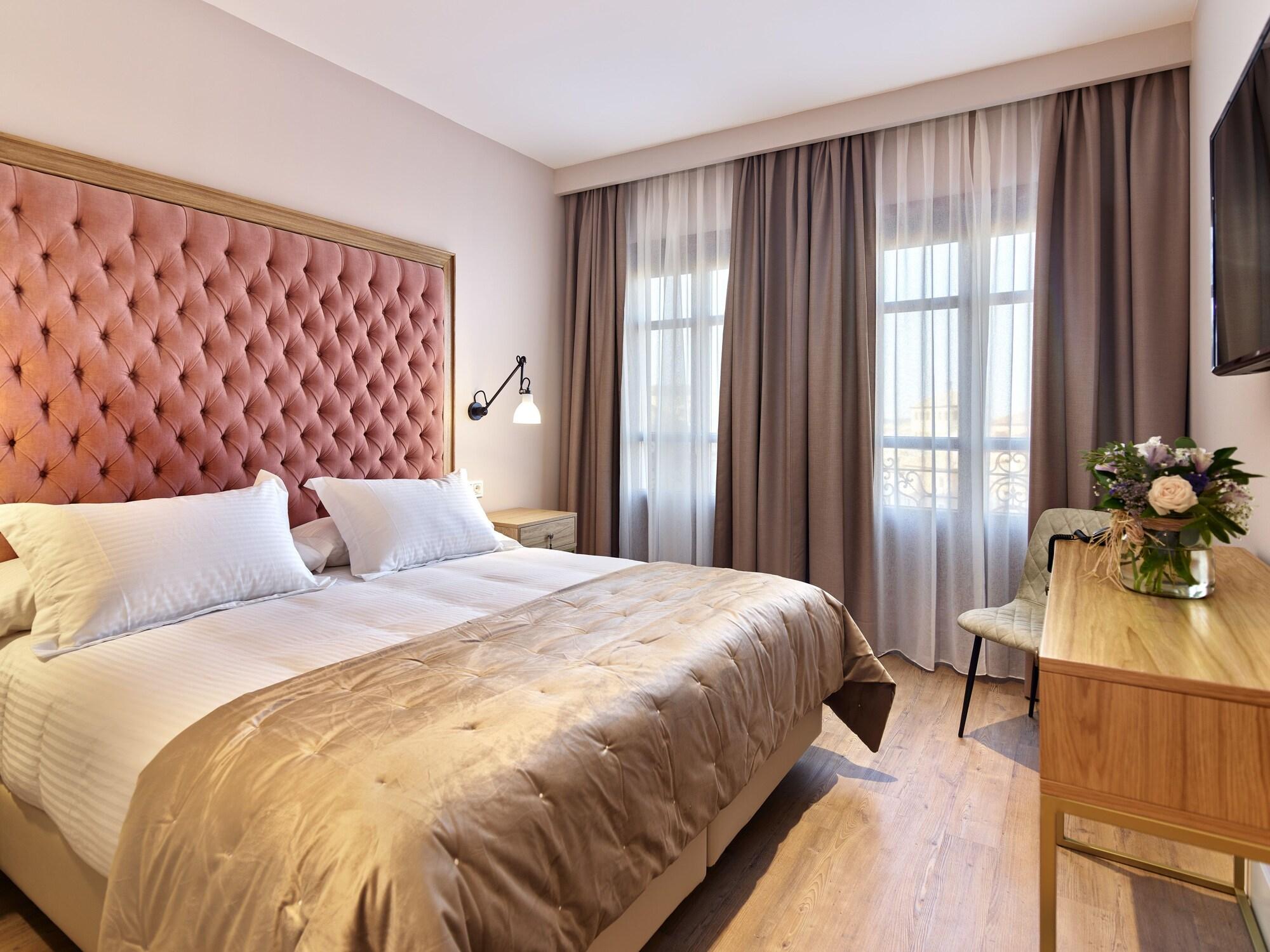 Фото Отель Boutique Adolfo