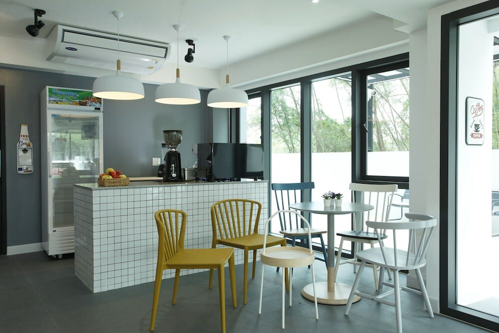 Фото Port Canary Airport Hotel