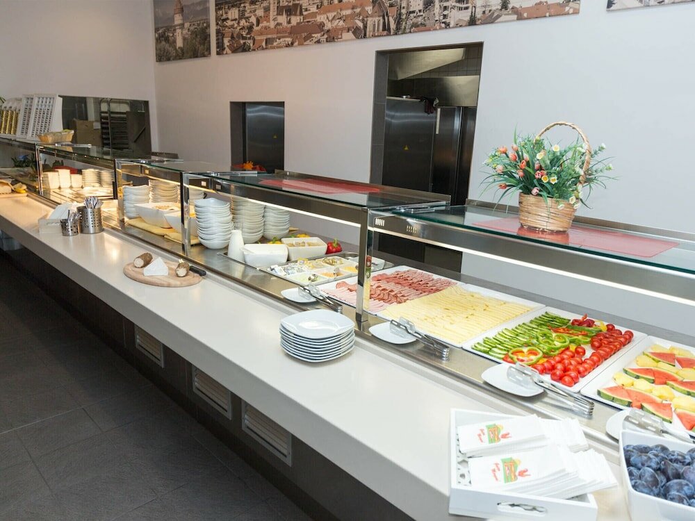 Фото WinRooms Hotel & Apartments