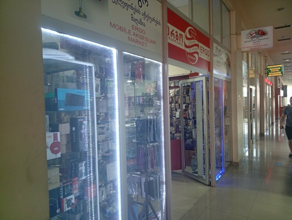 Items for mobile phones Ergo, Batumi, photo