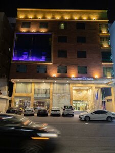 Гостиница Carawan Hotel Jeddah - AlNAEM- Near Al Danube Market in Madina Road в Джидде