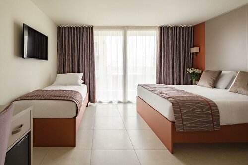 Гостиница Mayflower Hotel
