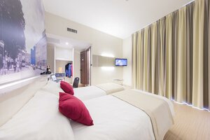 B&B Hotel Trieste (Trieste, Piazza di Donota, 1), hotel