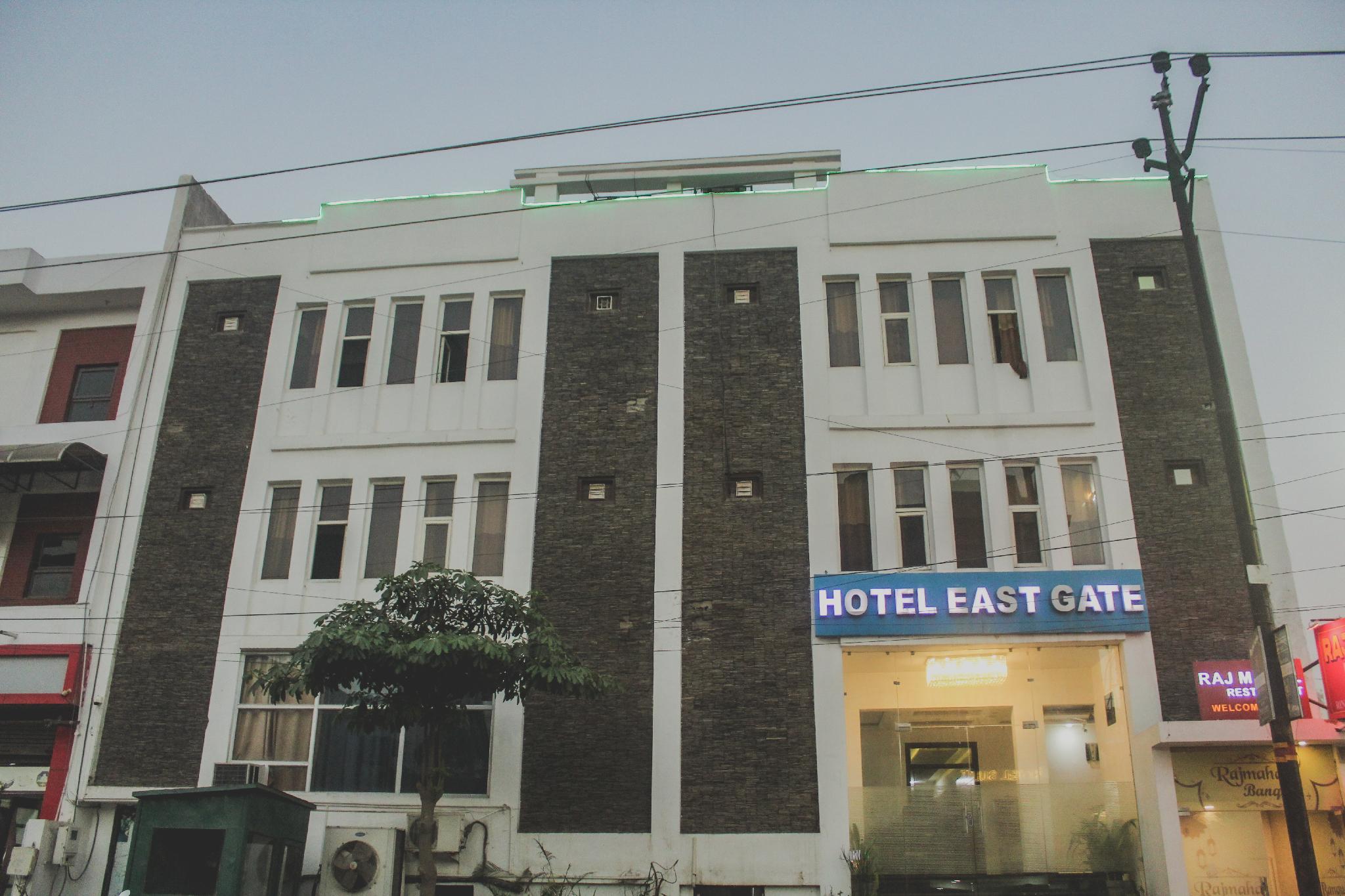 Фото Hotel East Gate