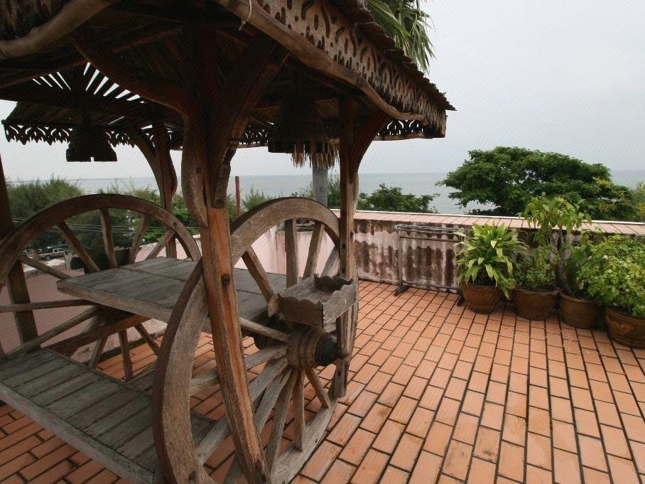 Фото Beachfront Hotel Cha Am