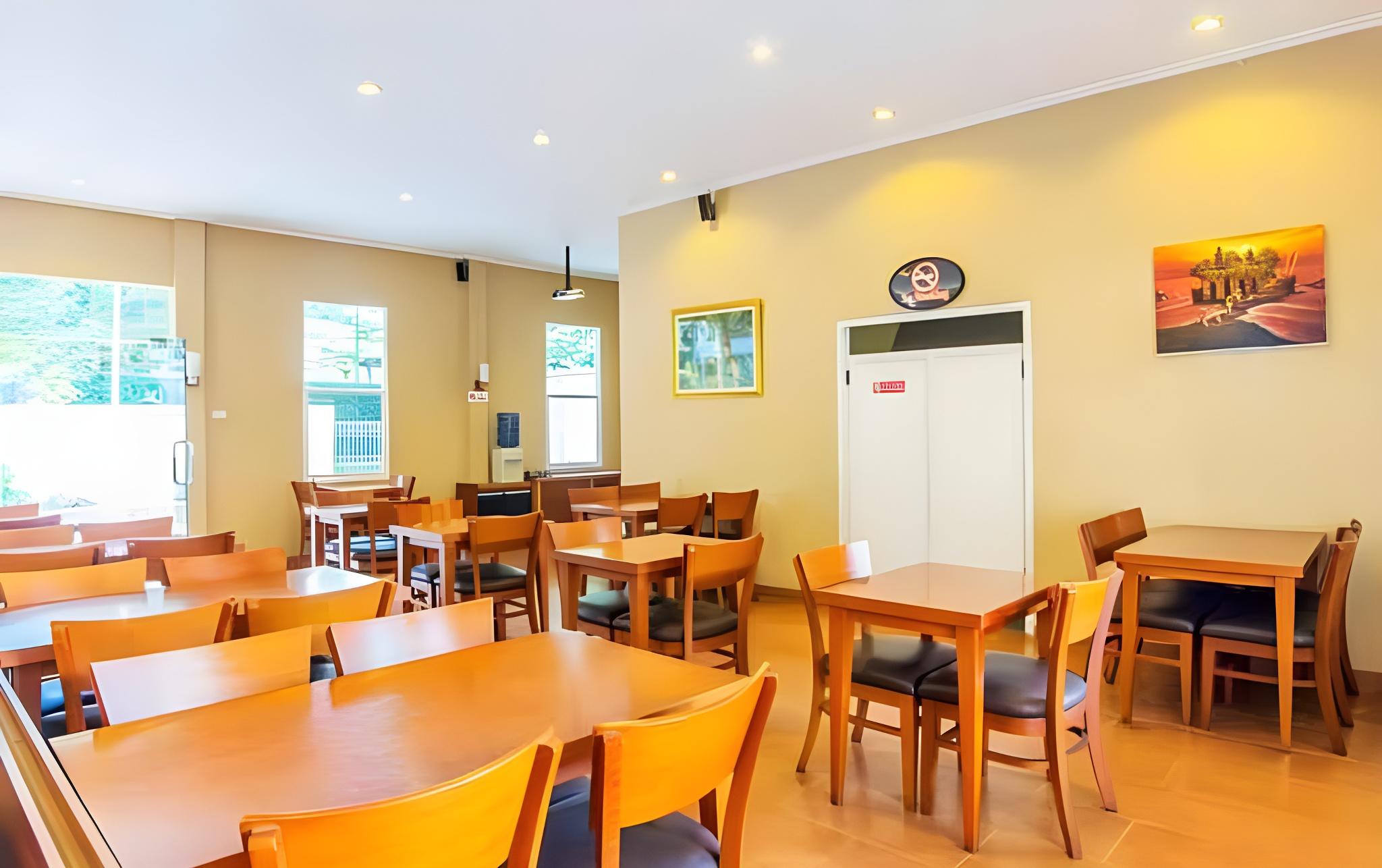 Фото U Village Hotel And Villa