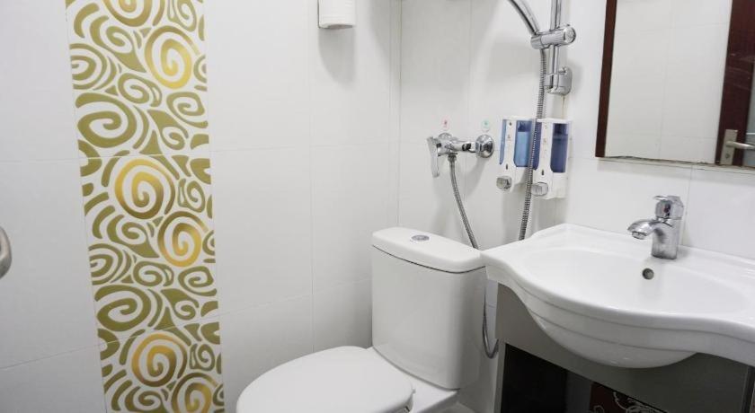 Фото National Inn Hk