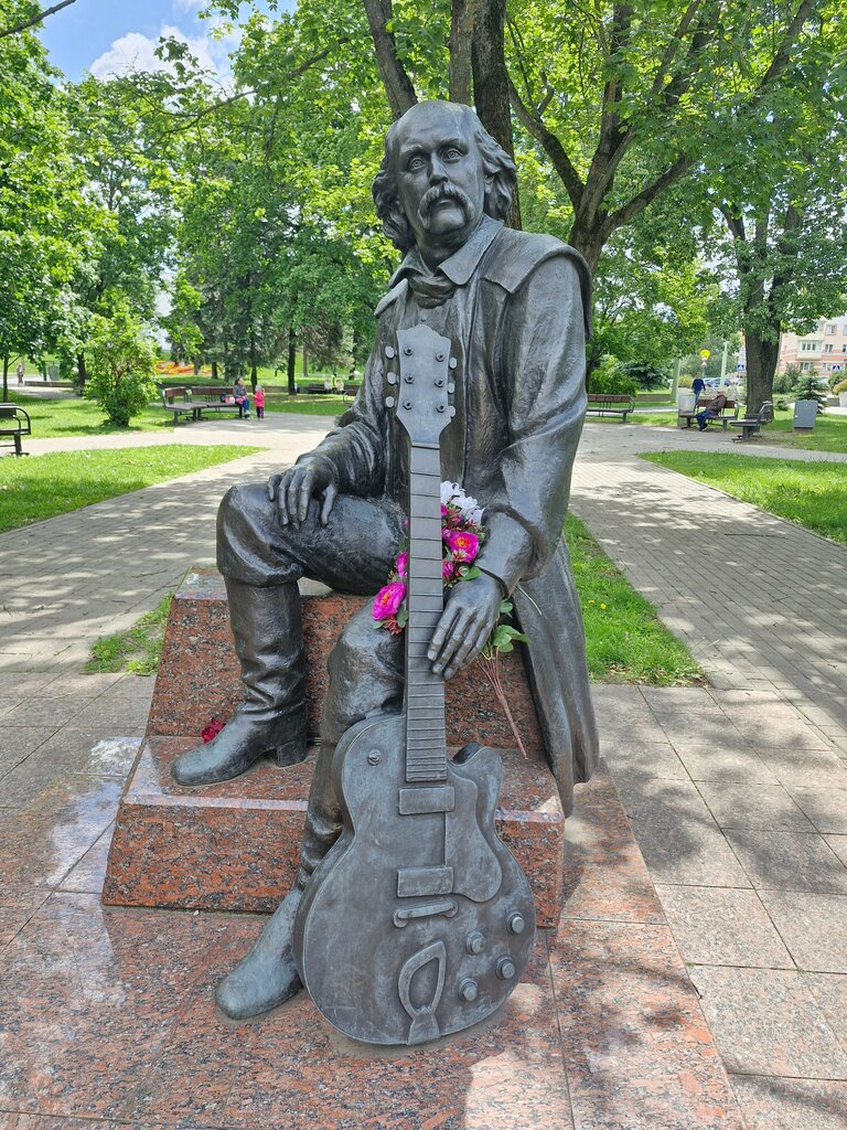 Monument, memorial Uladzimir Muliavin, Minsk, photo