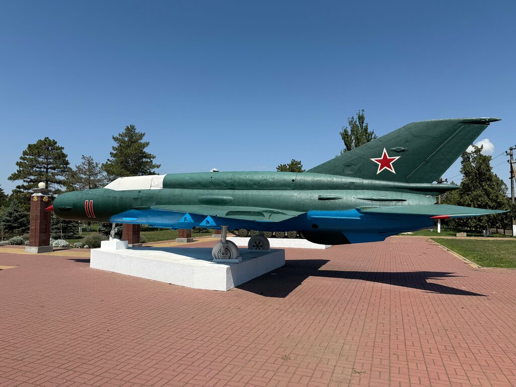 Monument to technology Истребитель МиГ-21БИС, Krasnodar Krai, photo
