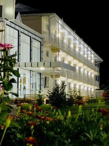 Жалаңаш стюардессалардың суреттері