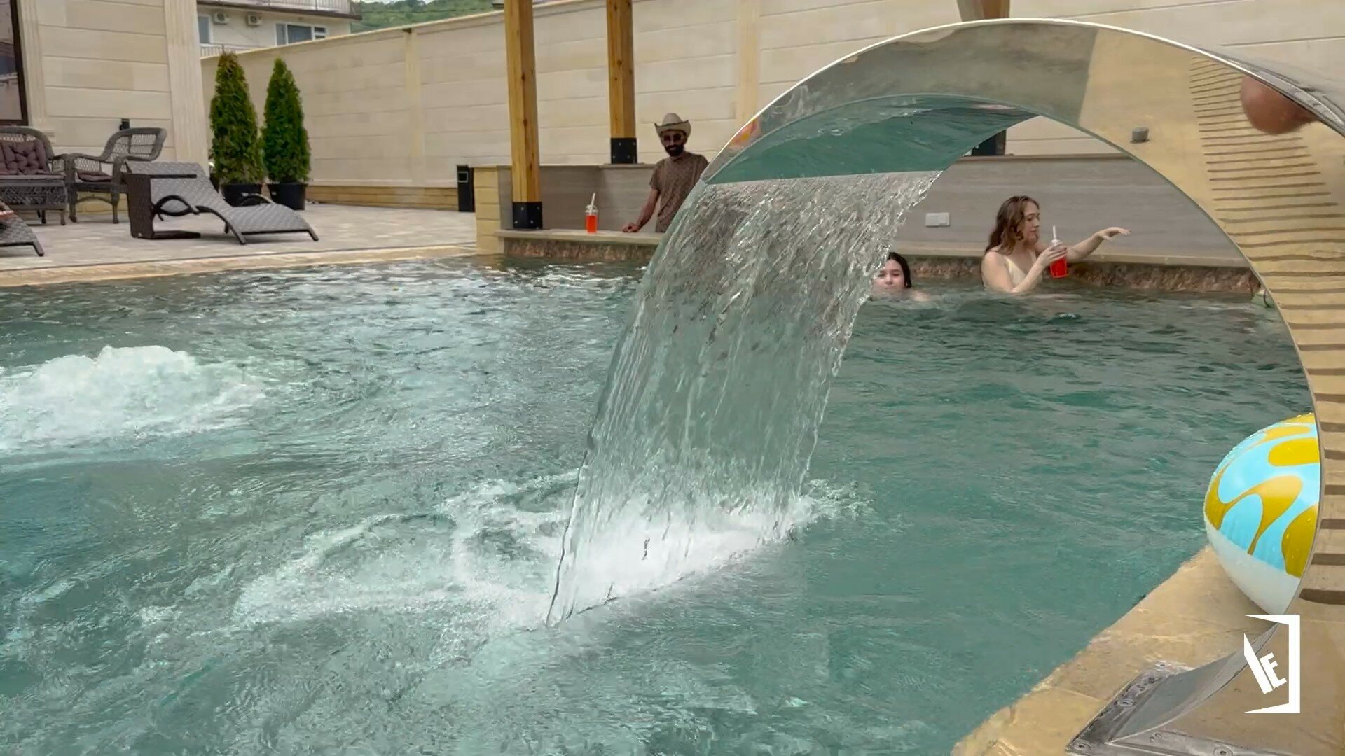 Фото Дворец Солнца